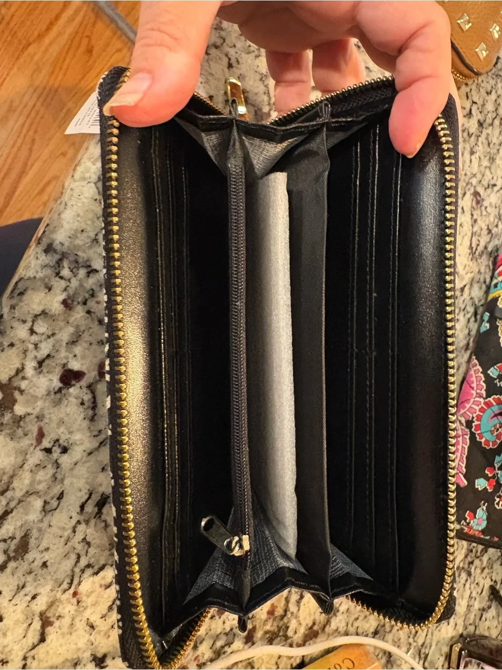 NWT Biloux & Terner Black & White Aztec Zip Wallet